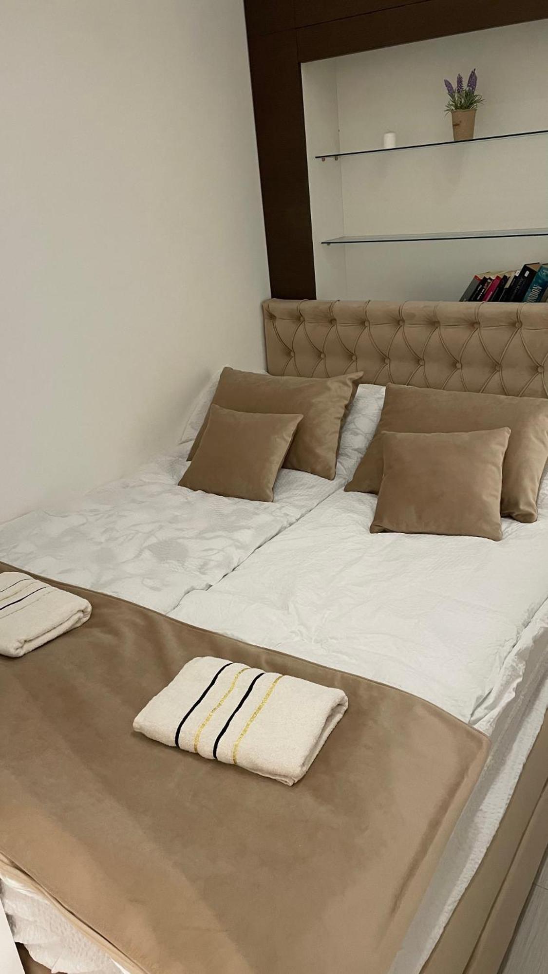 Tim Apartment Sarajevo With Private Parking Exterior foto